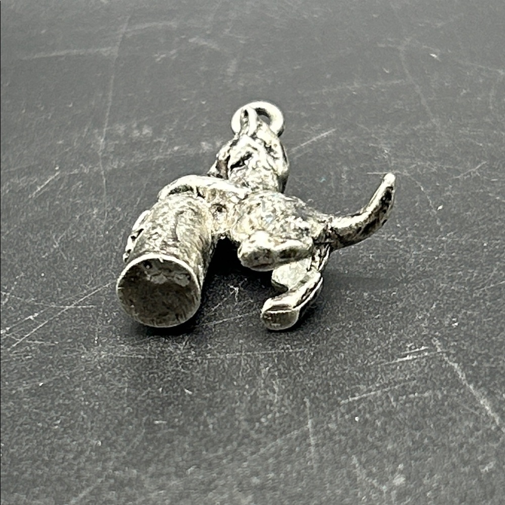 Vintage Silver Tone Metal Cat with Milk Bottle Charm / Necklace Pendant Jewelry - Picture 5 of 11